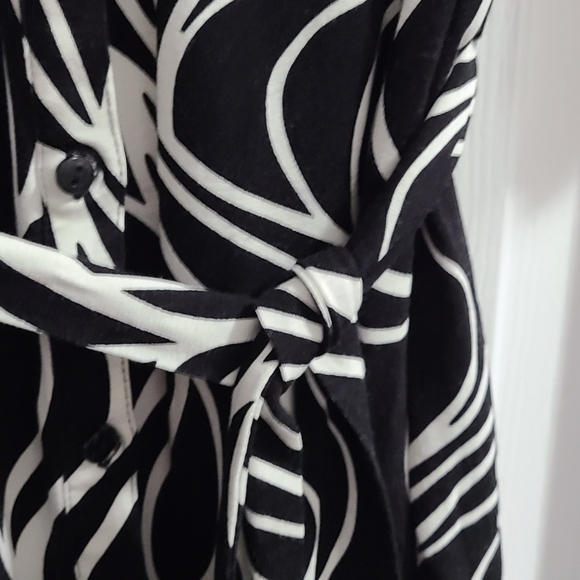 H&M Black & White Abstract Print 3/4 Sleeve Midi Dress Size 14 - Picture 8 of 10